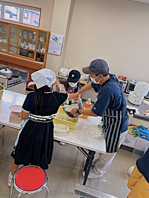 あきない食堂活動の様子